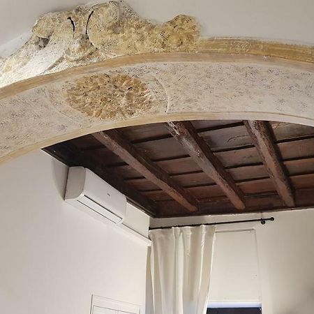 רומא Enchanting Loft In Trastevere מראה חיצוני תמונה
