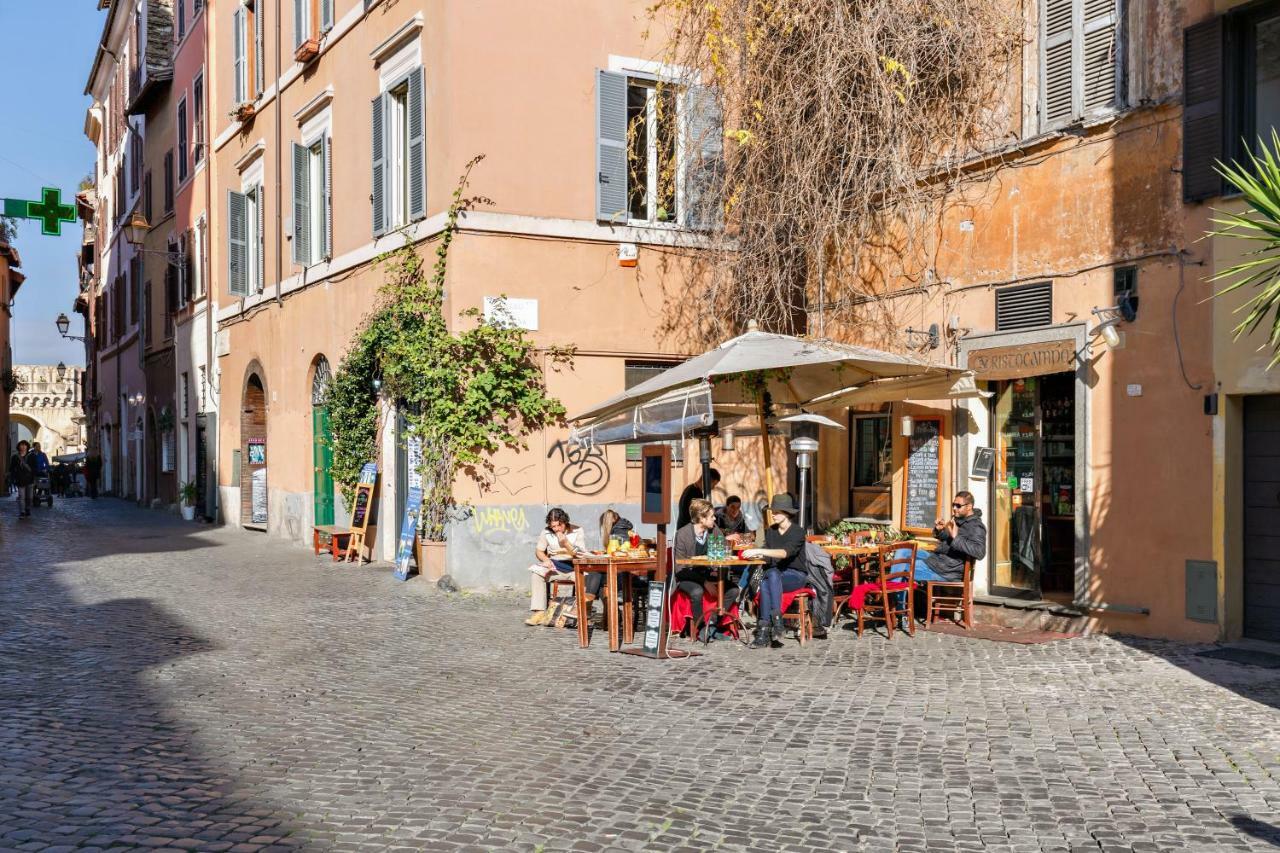 רומא Enchanting Loft In Trastevere מראה חיצוני תמונה