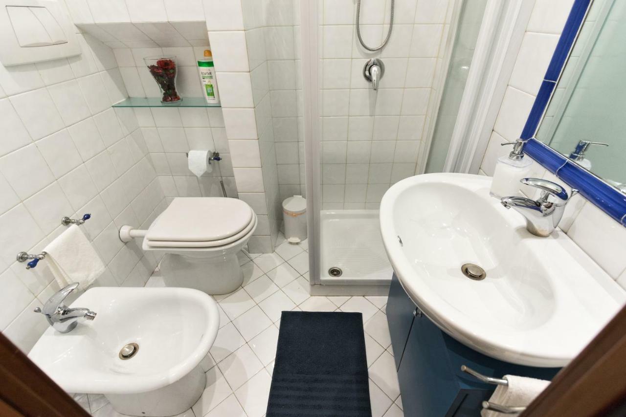 רומא Enchanting Loft In Trastevere מראה חיצוני תמונה